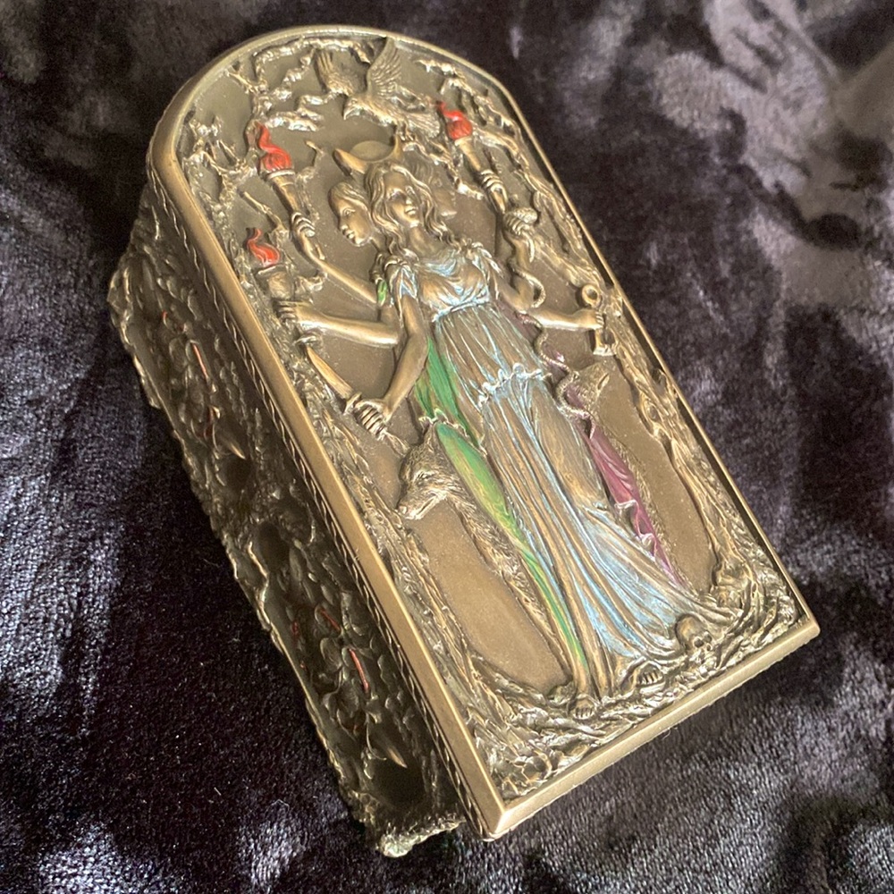 Triple Moon Goddess Witch Wolf Trinket Prayer box container - Picture 9 of 10